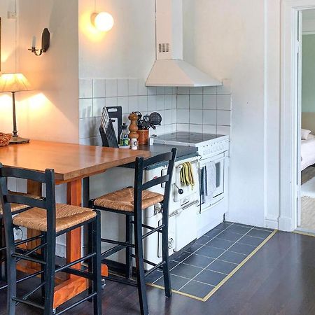 Nice Home In Mantorp With Kitchen 外观 照片